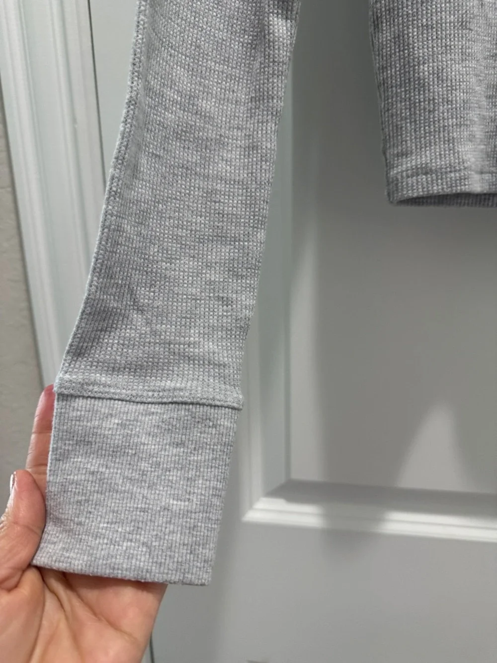 American Eagle Outfitters Light Gray Ribbed Mock Neck Top